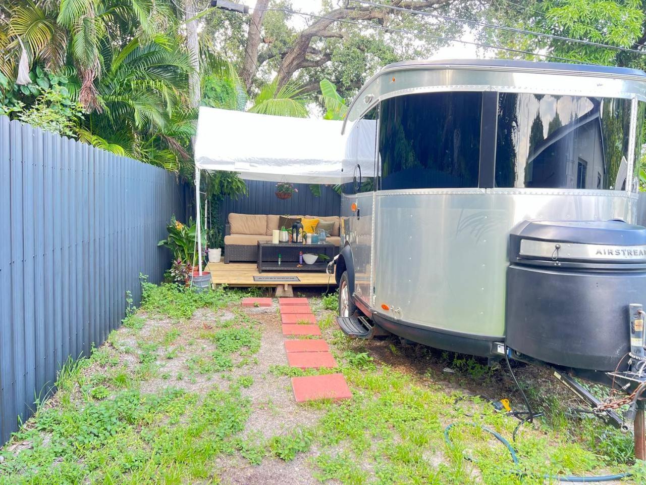 Work, Rest And Play: Wifi, Tv And Backyard Bliss Homestay North Miami Beach